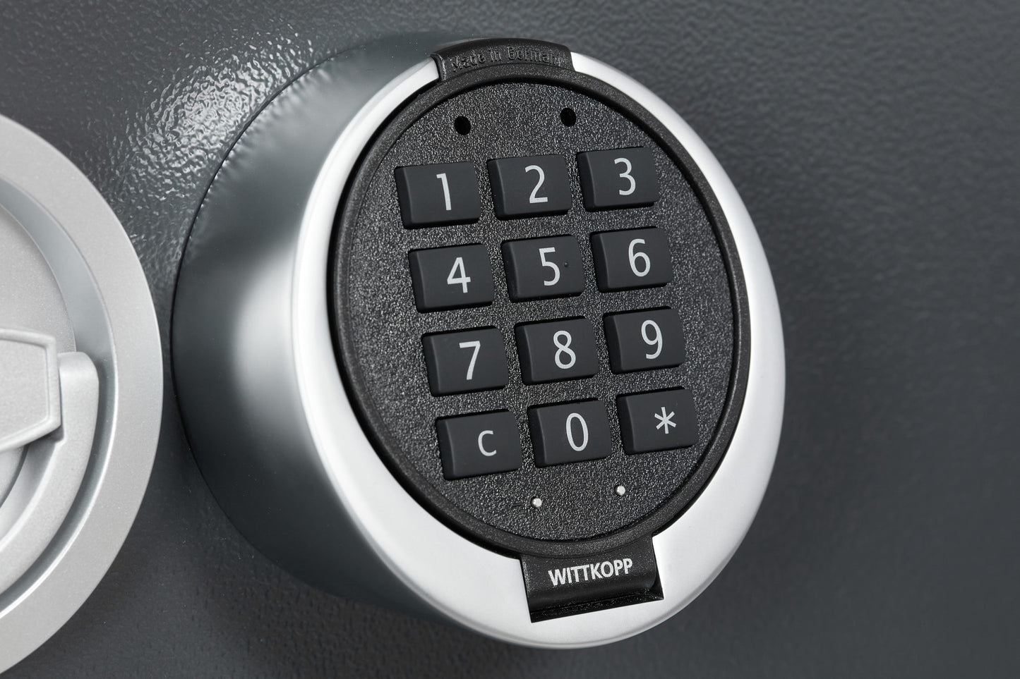 Victor Eurograde 1 Freestanding Electronic Security Safe- £10,000 Insurance Rated